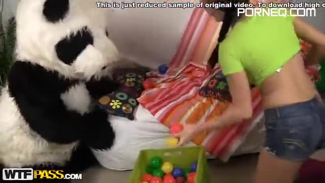 Panda Fuck: 2 порно видео